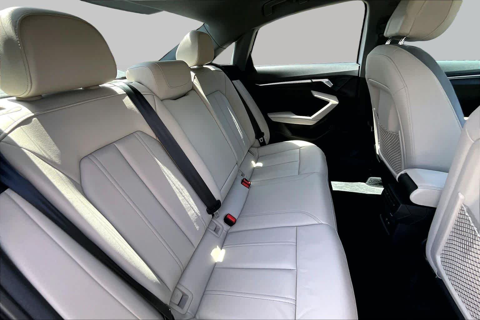 Used 2024  Audi Premium image 20
