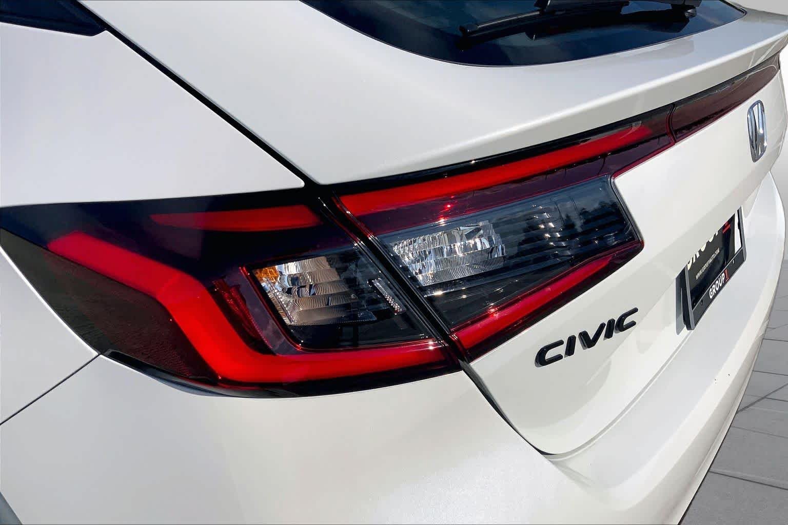 Used 2026 Platinum White Pearl Honda Sport image 28