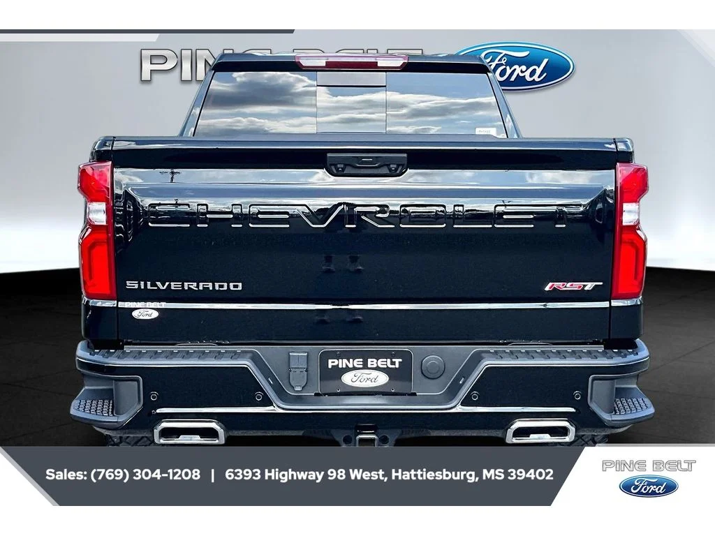 Used 2025 Black Chevrolet RST image 4