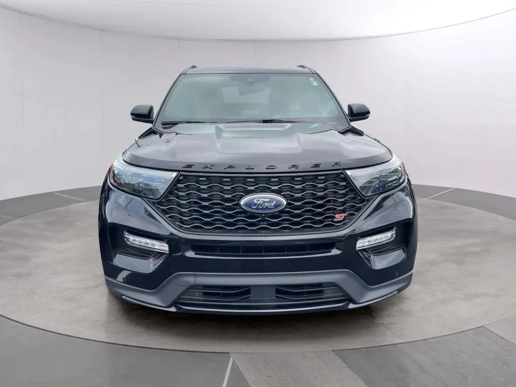 Used 2022 Agate Black Metallic Ford ST image 8