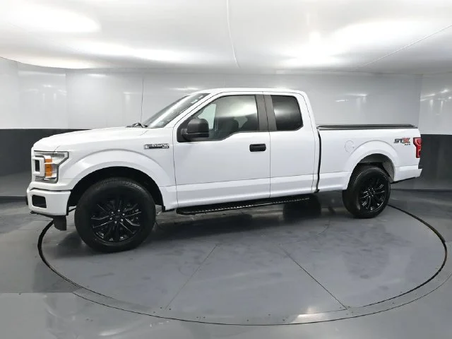 Used 2019 White Ford XL image 7