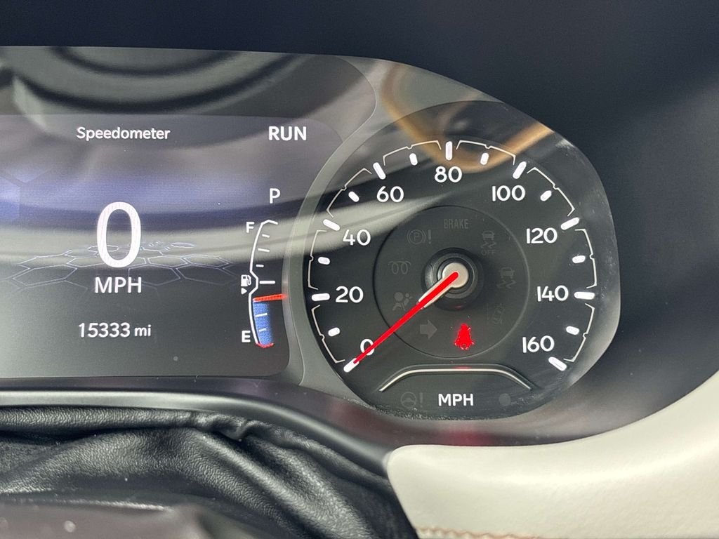 Used 2022 Red Jeep Limited image 21