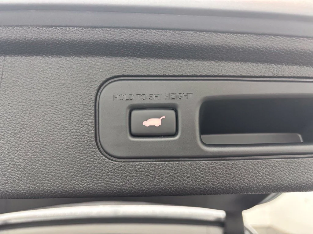 Used 2019 Silver Honda EX-L image 11