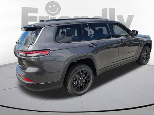 New 2026 Baltic Gray Metallic Clear-Coat Exterior Paint Jeep Laredo image 5
