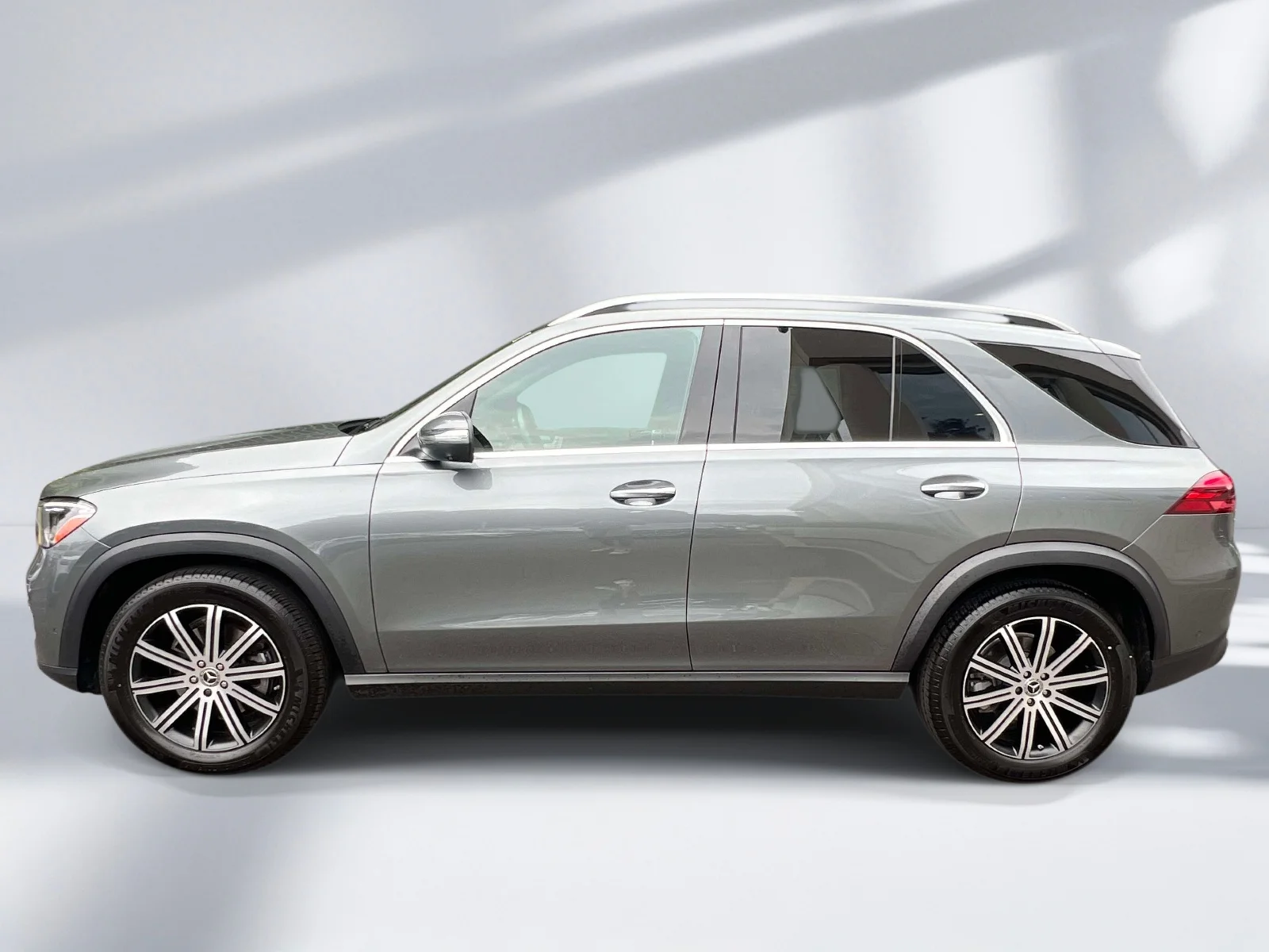 Used 2026  Mercedes-Benz GLE 350 image 4