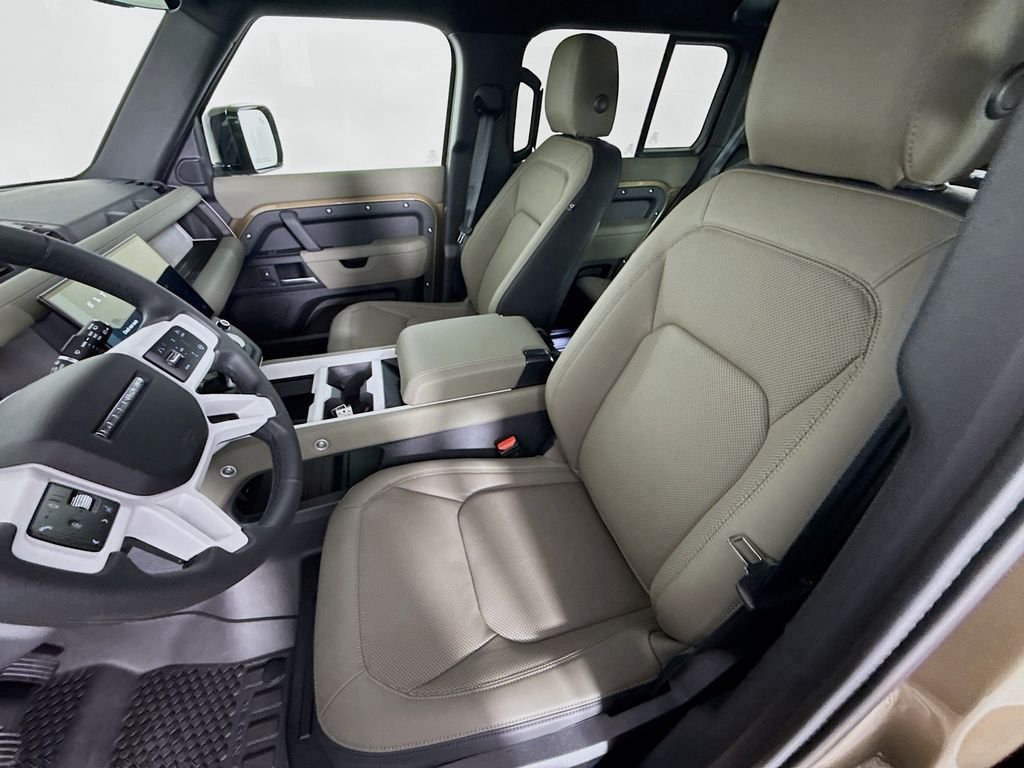 New 2026 Gondwana Stone Land Rover X-Dynamic SE image 5