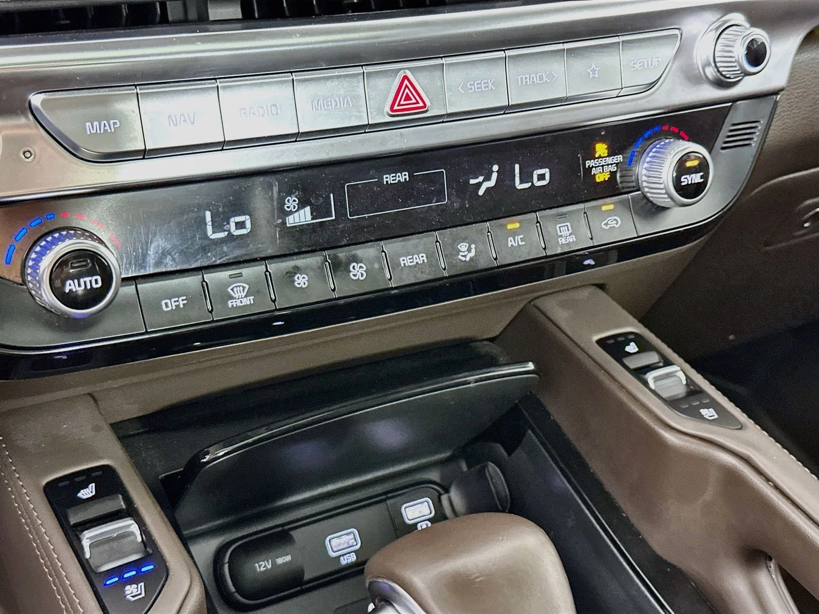 Used 2020 Snow White Pearl Kia SX image 16