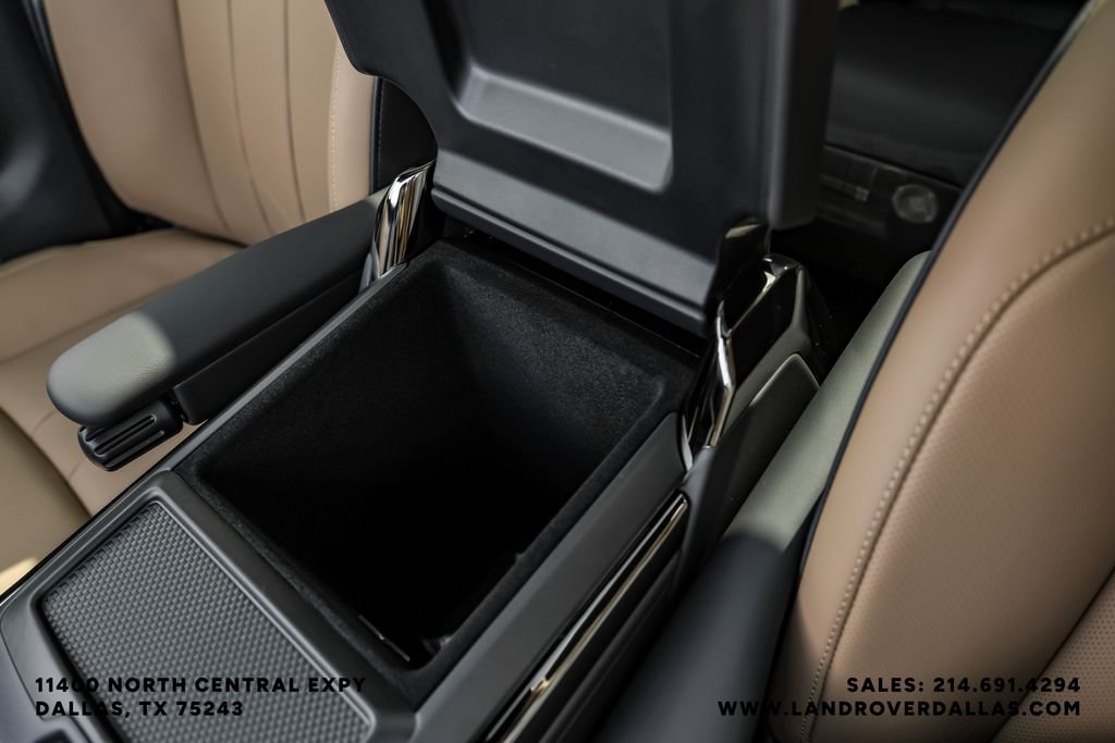 New 2026 Varesine Blue Metallic Land Rover Dynamic SE image 24