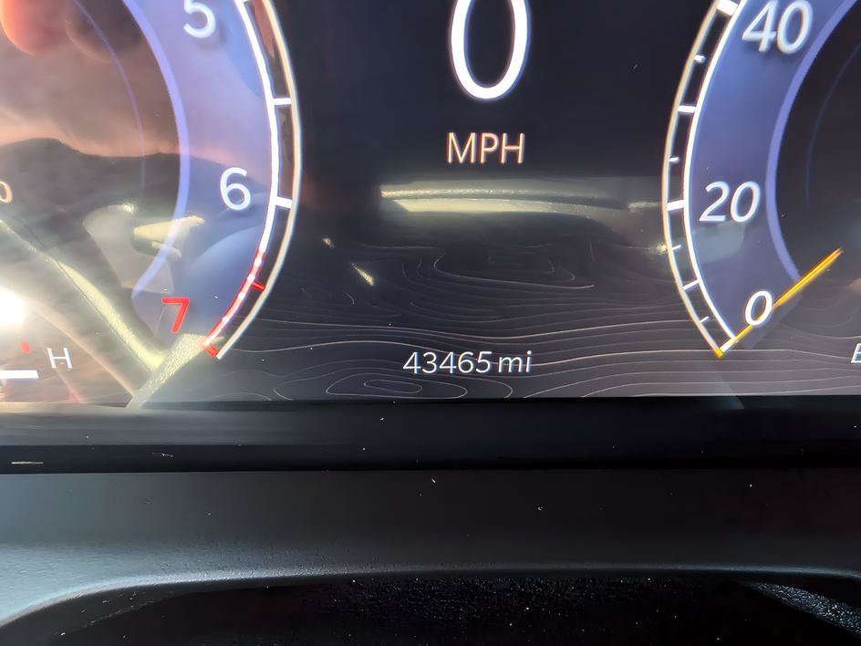 Used 2023 Velvet Red Pearlcoat Jeep Altitude image 22