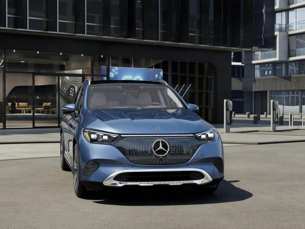 New 2027 Twilight Blue Metallic Mercedes-Benz 320+ SUV image 8