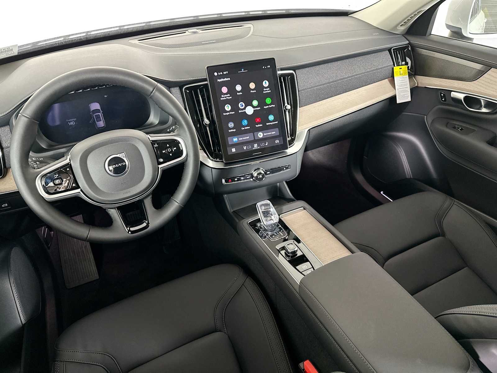 2025 Volvo XC90 Plus - Photo 22