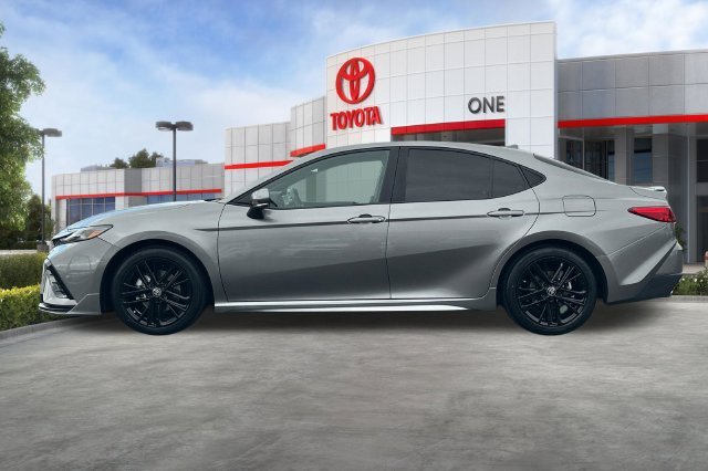 Certified Used 2025  Toyota SE image 9