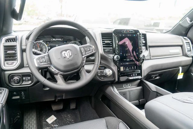 New 2026 Diamond Black Crystal Pearl-Coat Exterior Paint RAM Laramie image 10