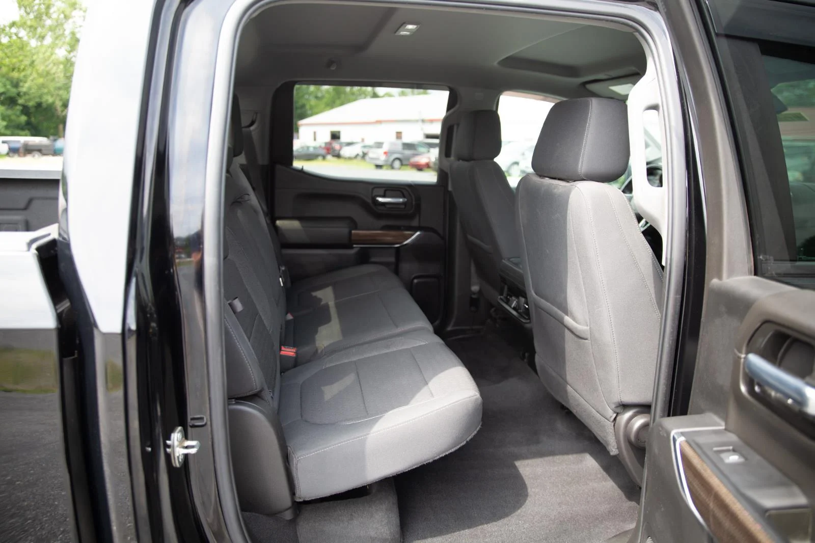 Used 2021 BLACK Chevrolet RST image 21
