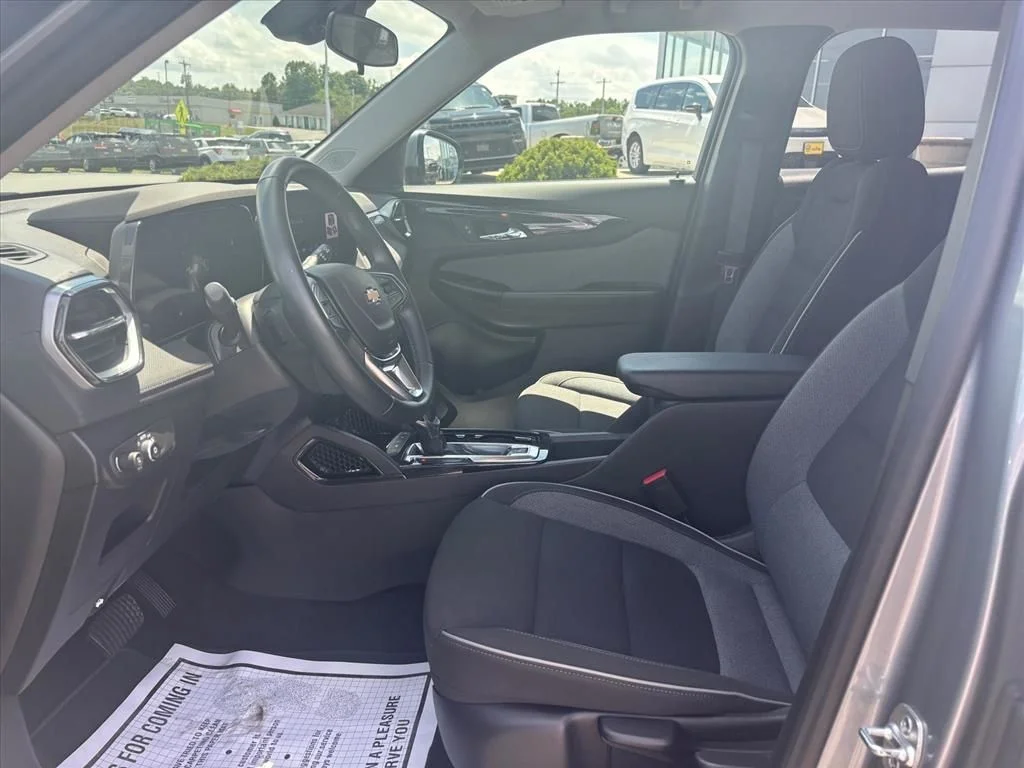Used 2024 Gray Chevrolet LT image 11