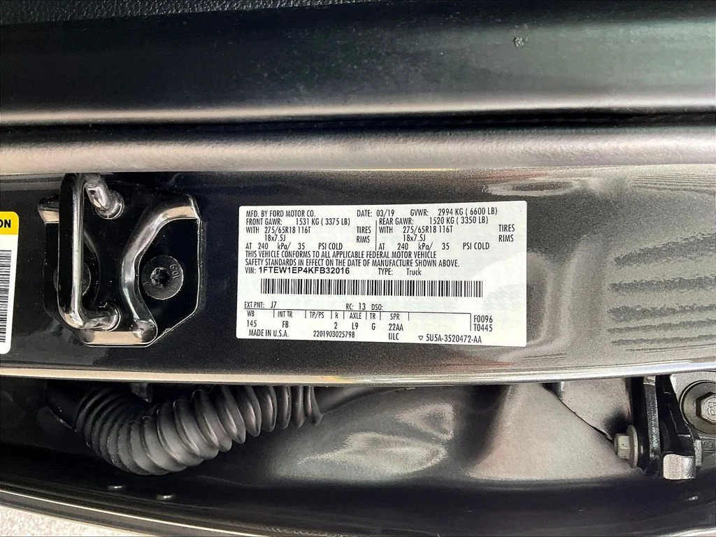 Certified Used 2019 Magnetic Metallic Ford XLT image 9