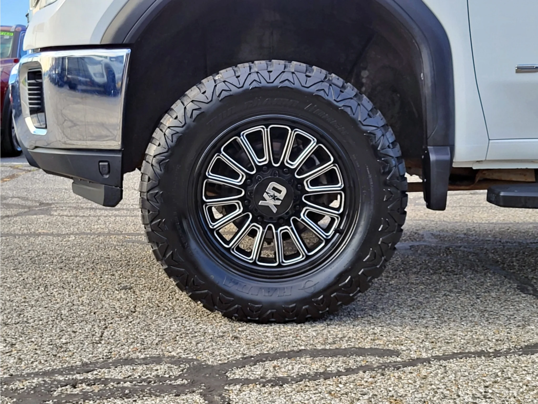 Used 2021 Summit White GMC SLE image 26