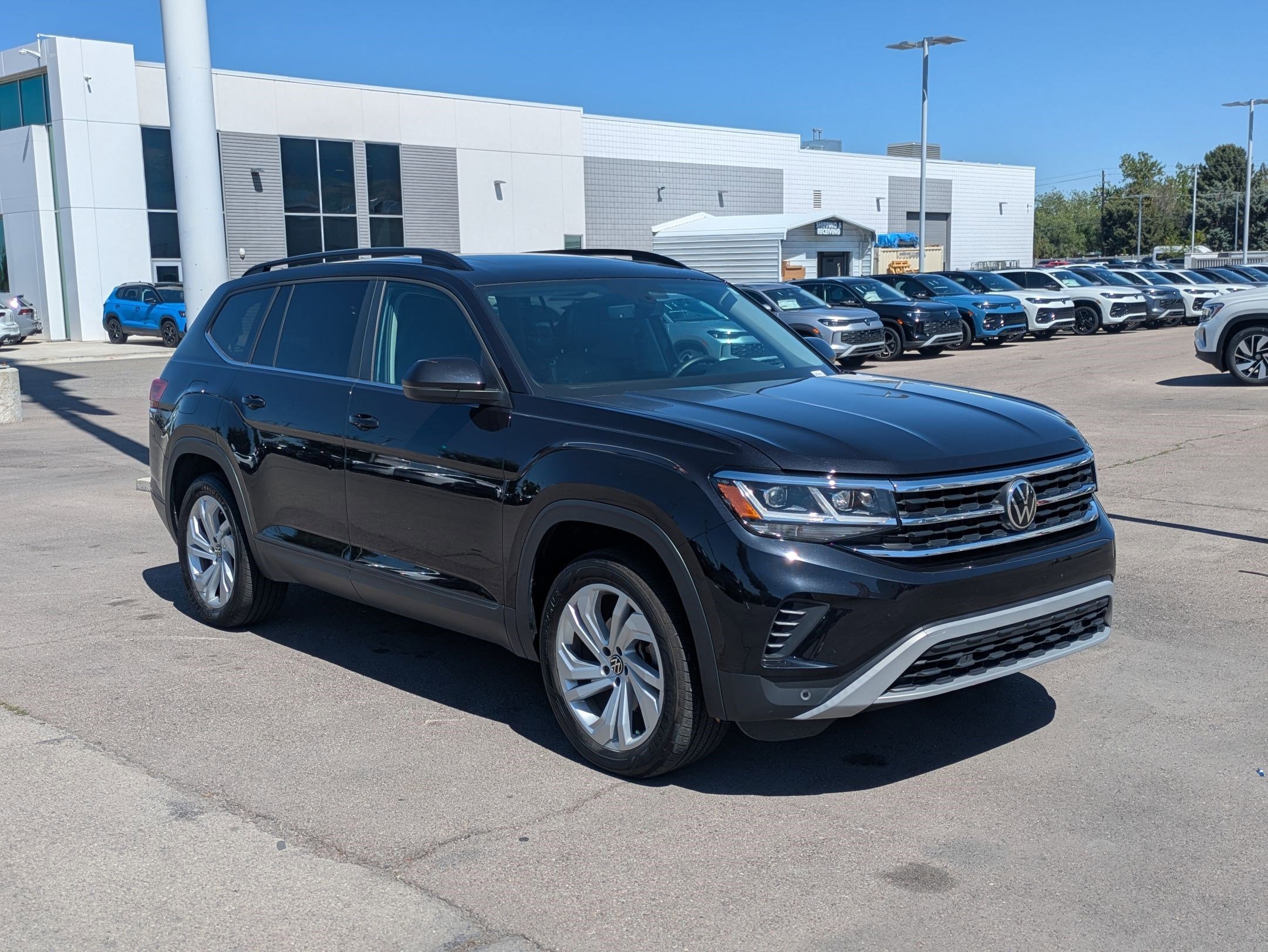 2022 Volkswagen Atlas 2.0T SE w/Tech's photo