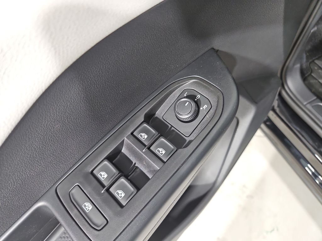 New 2026 Black Volkswagen 1.5T S image 11