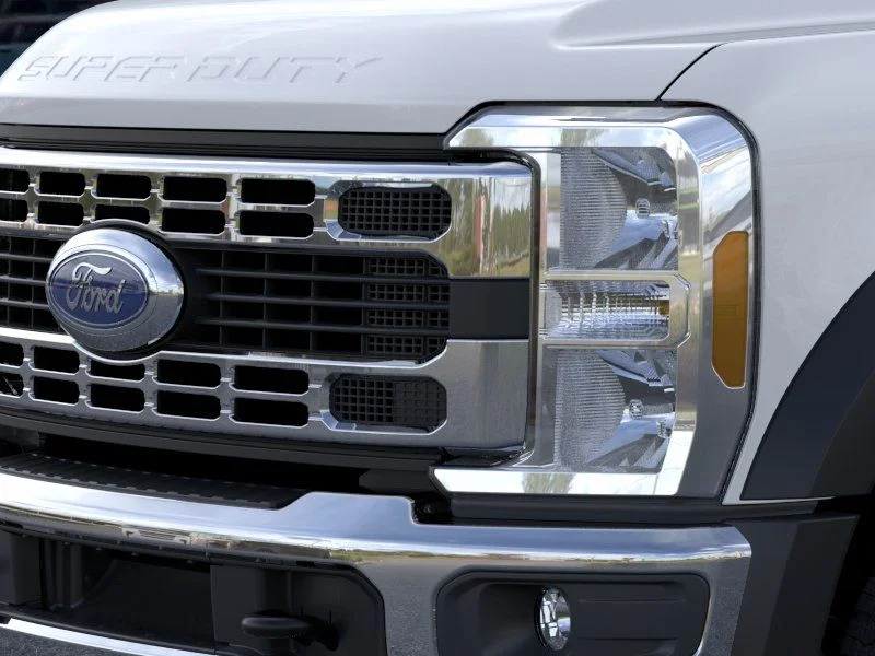 New 2026 Oxford White Ford XL image 17