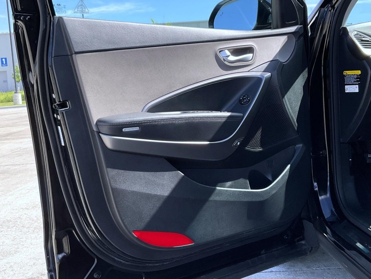 Certified Used 2019 Black Hyundai SE image 9