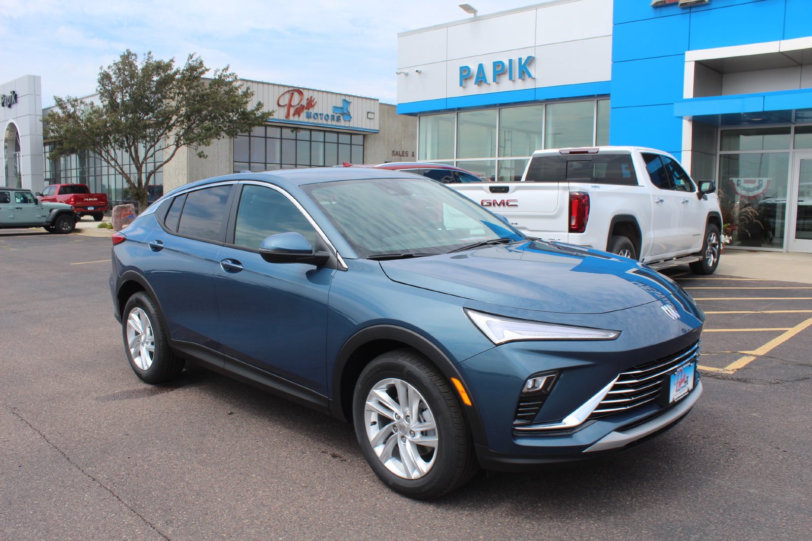 New 2026 Ocean Blue Metallic Buick Preferred image 7