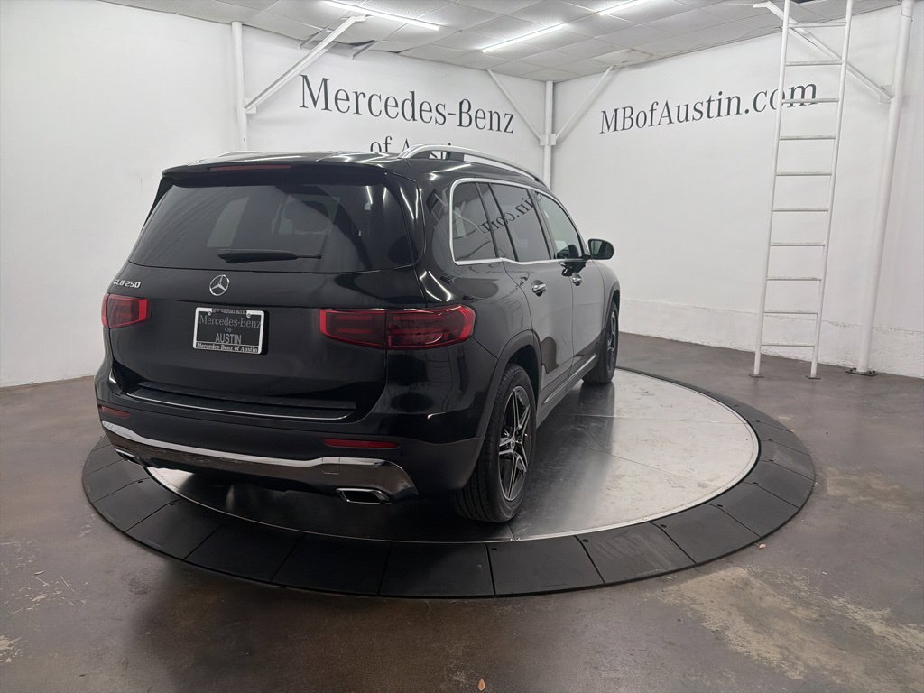 Used 2026 Black Mercedes-Benz GLB 250 image 7