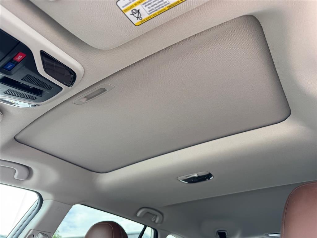 Used 2021 Crystal White Pearl Subaru Touring XT image 19