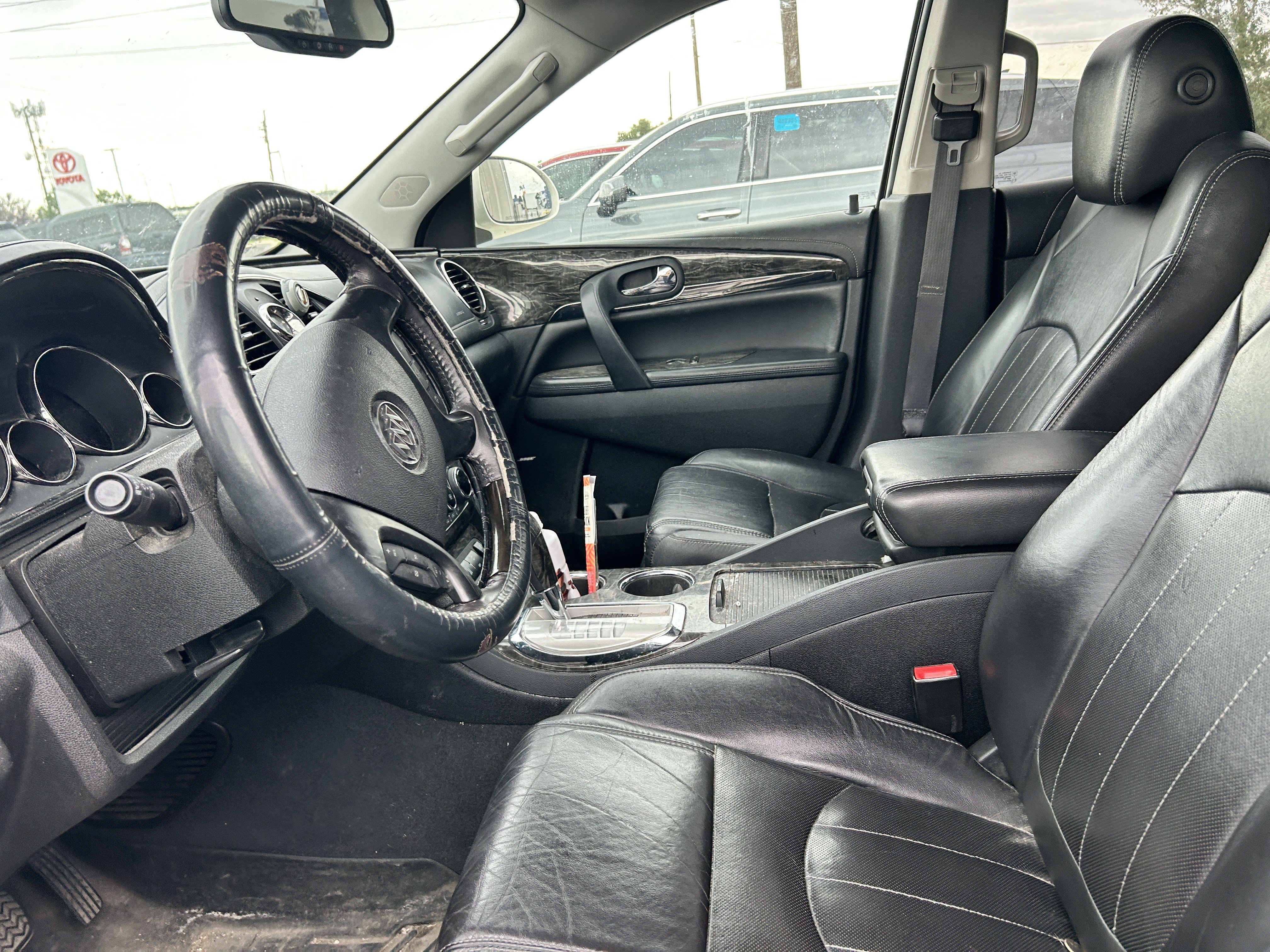 Used 2014 White Opal Buick Leather image 9
