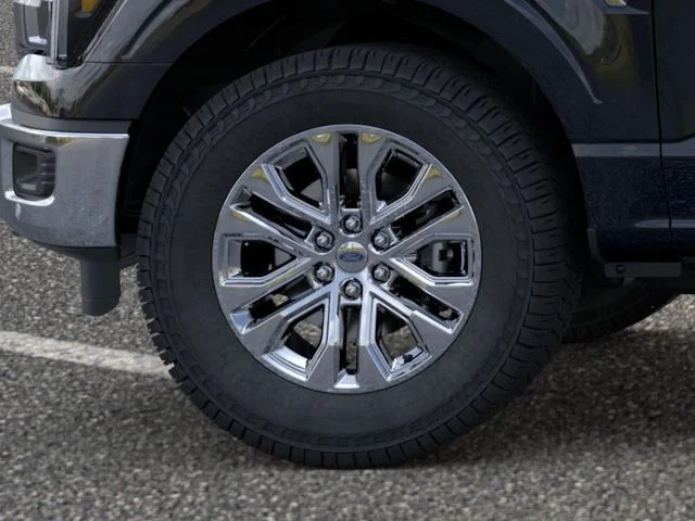 New 2025 Black Metallic Ford Lariat image 19