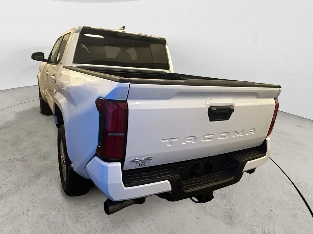 New 2026 Ice Cap Toyota SR5 image 3