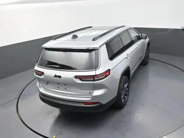 New 2026 Silver Zynith Jeep 85th Anniversary Edition image 17