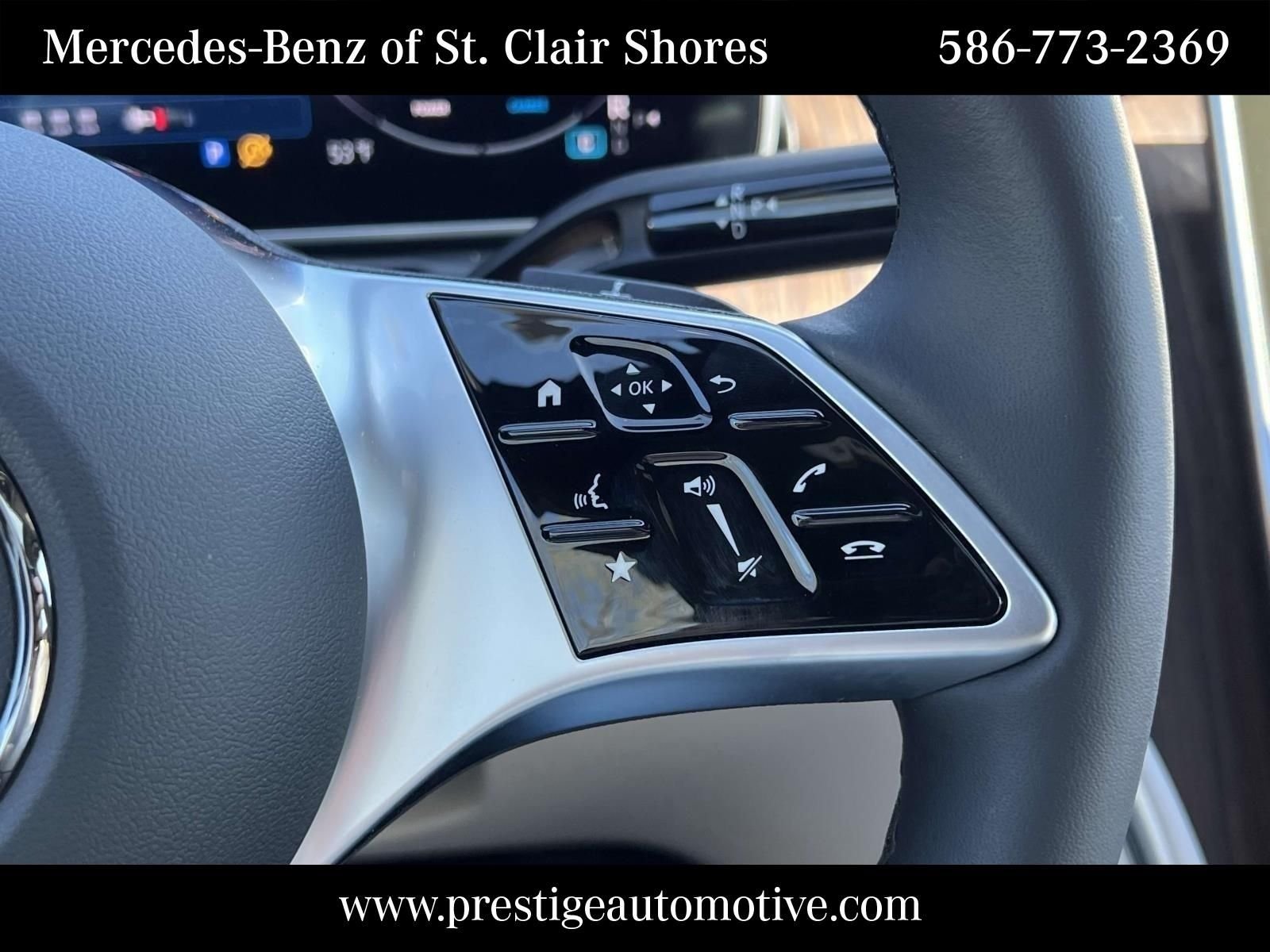 Certified Used 2025 Blue Mercedes-Benz C 300 image 32