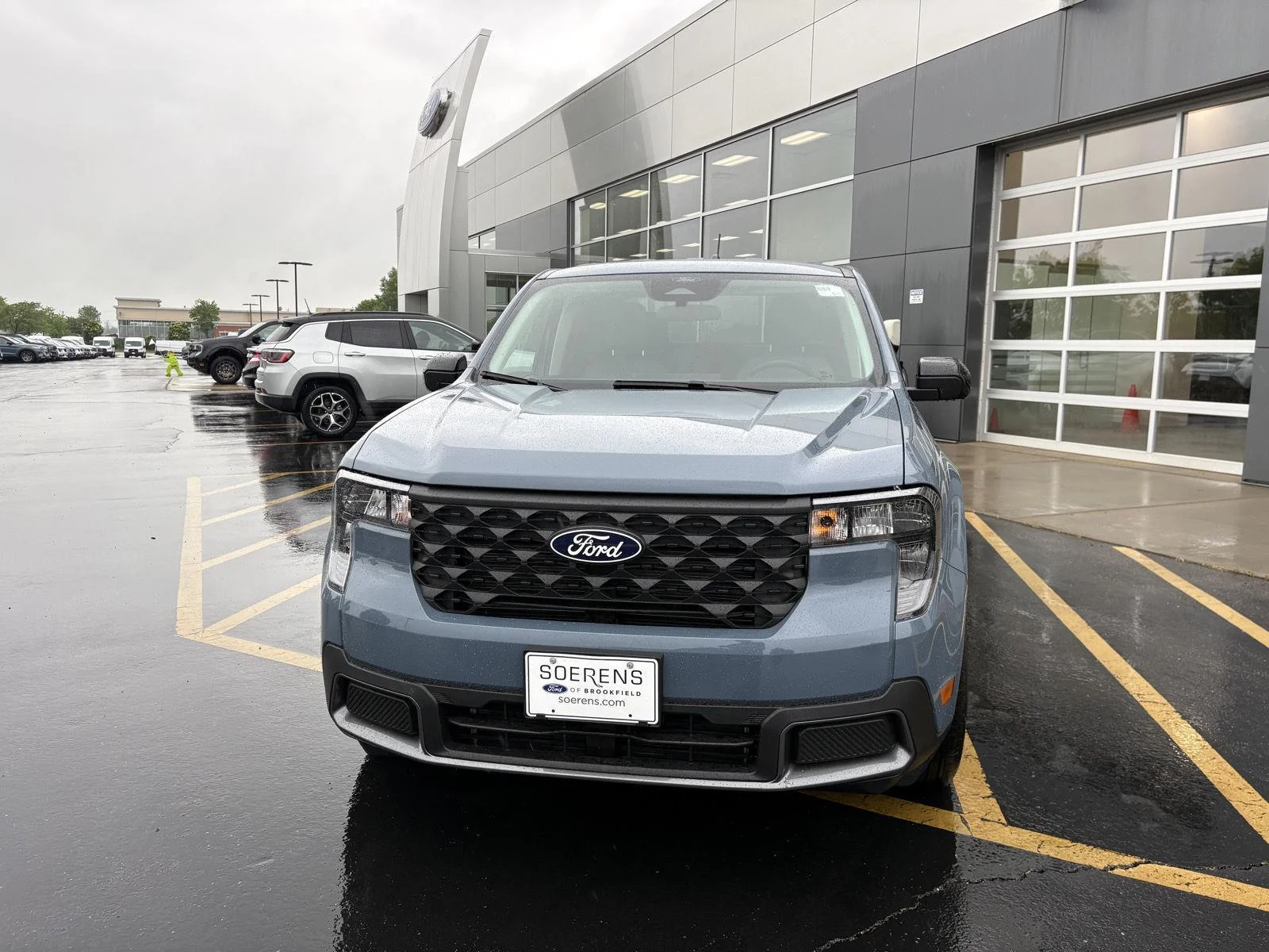 New 2026 Azure Gray Metallic Tri-Coat Ford XLT image 2