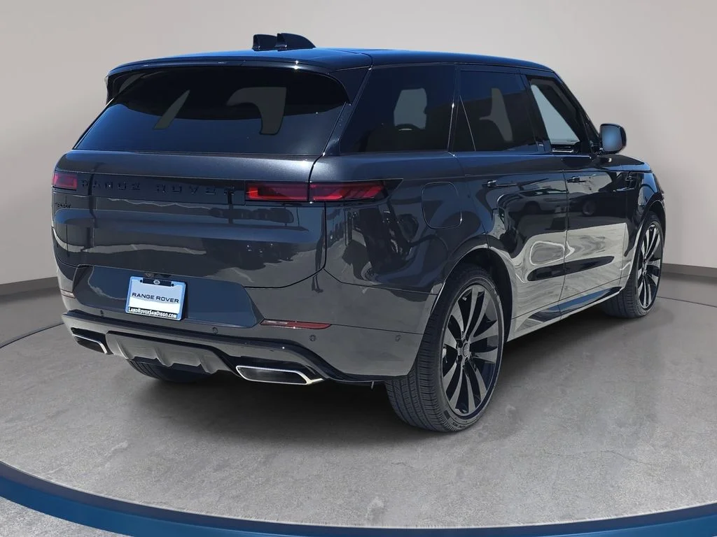 New 2026 Gray Land Rover Dynamic SE image 5