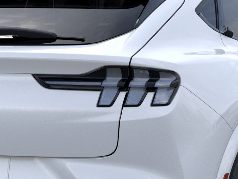 New 2026 Star White Metallic Tri-coat Ford Premium image 36