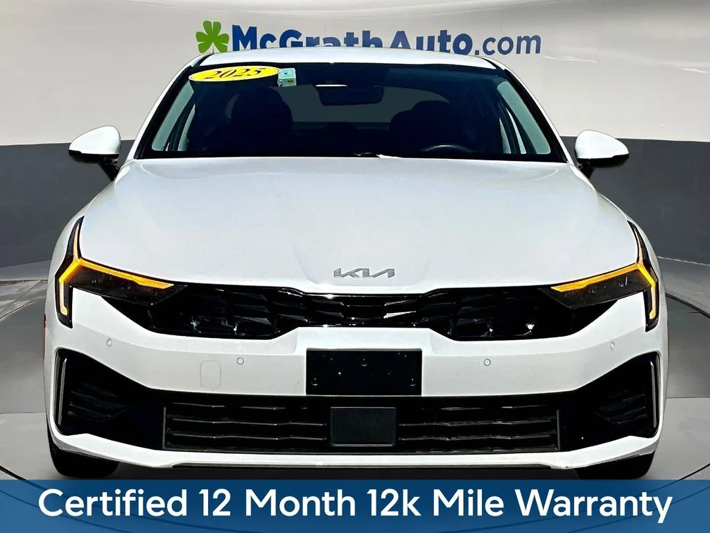 Used 2025 White Kia LXS image 2