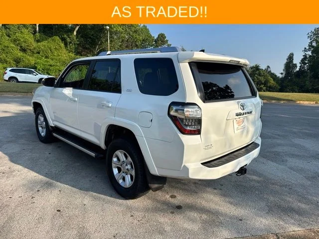 Used 2016 White Toyota SR5 image 5