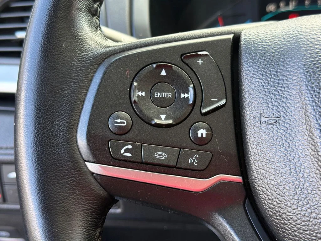Used 2021 White Honda EX-L image 23