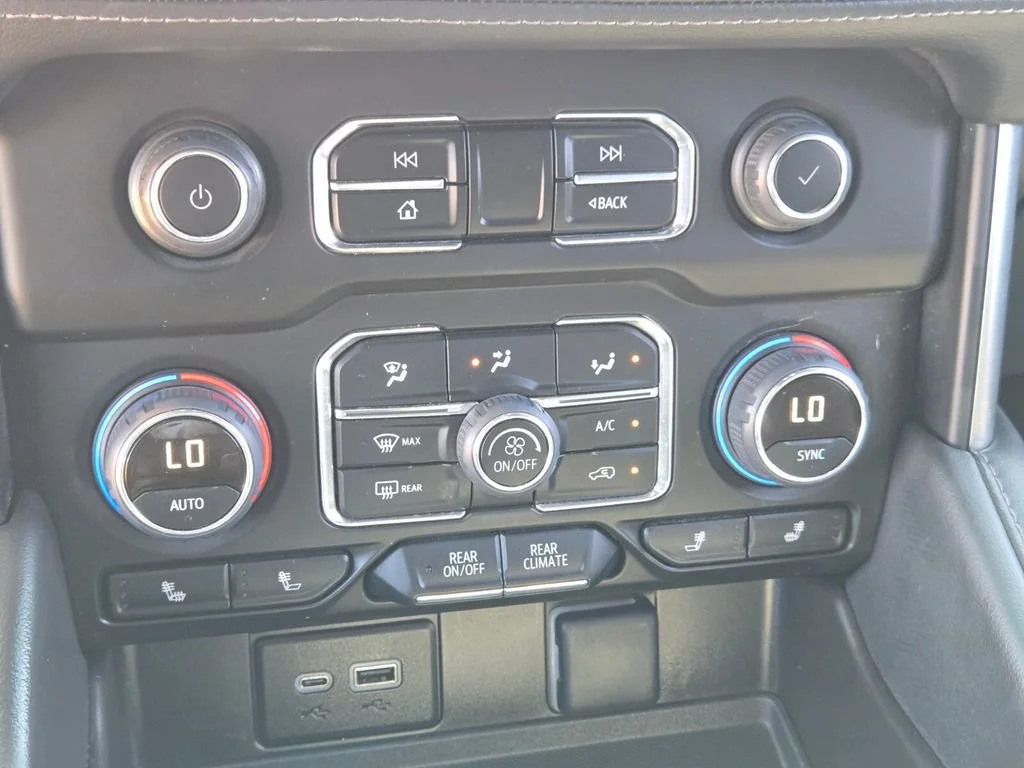 Used 2024 Midnight Blue Metallic Chevrolet LT image 23