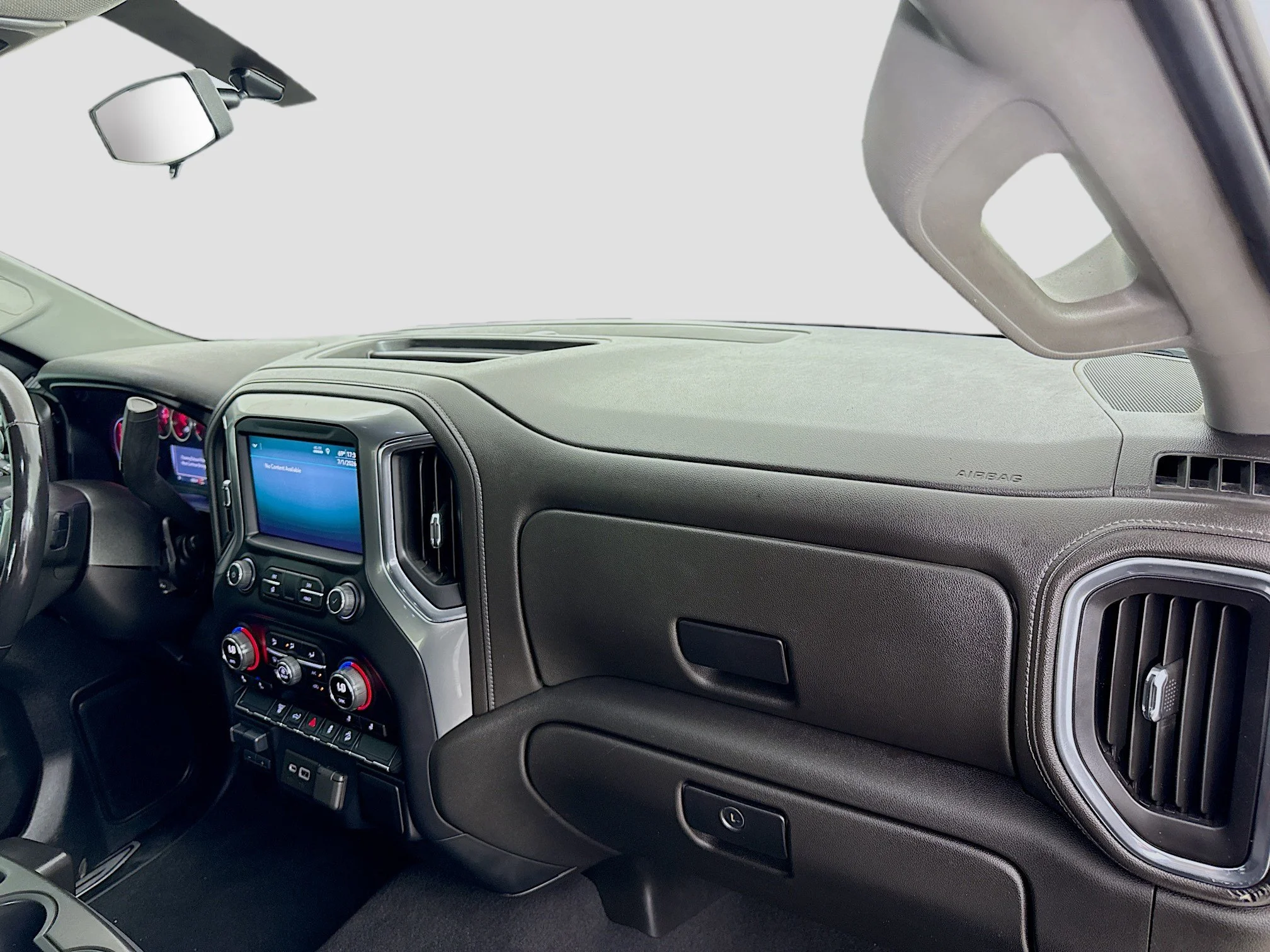 Used 2022 Summit White Chevrolet LT image 29