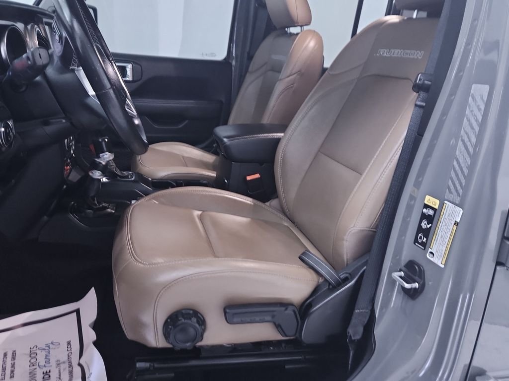 Used 2020 Gray Jeep Rubicon image 11