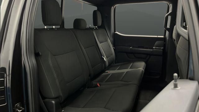 Used 2024 Agate Black Metallic Ford XLT image 25