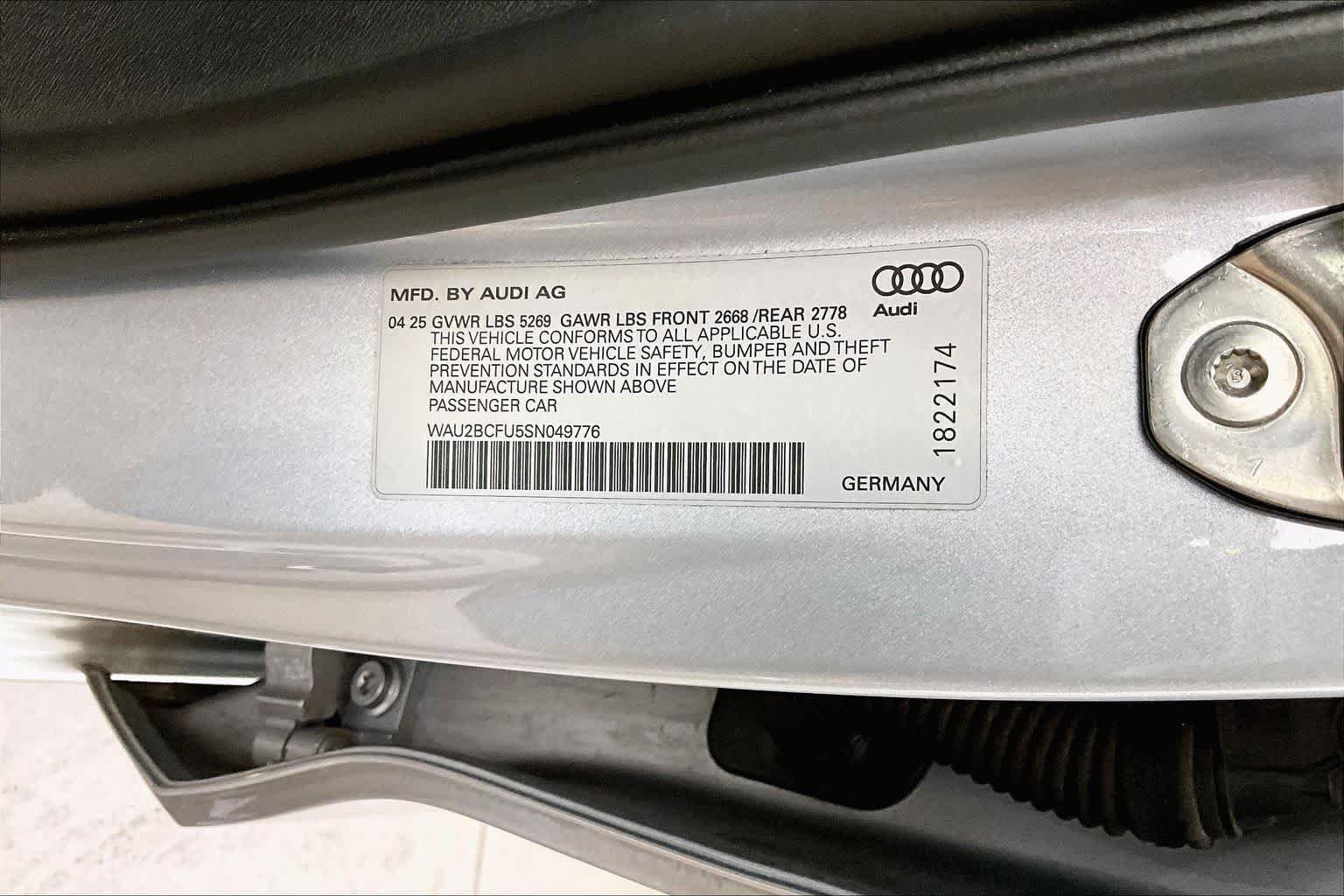 Used 2025 Florett Silver Metallic Audi Premium Plus image 34