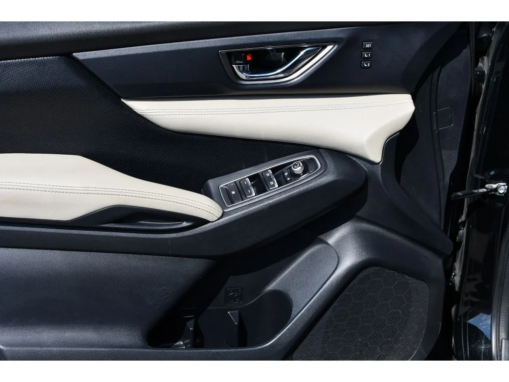 Used 2020 Crystal Black Silica Subaru Limited image 26