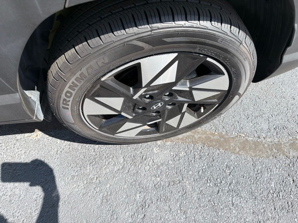Used 2024 Yellow Hyundai SEL image 11