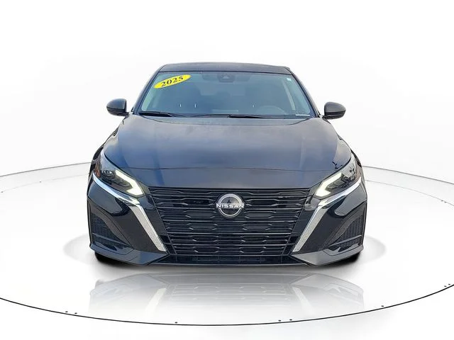 Used 2025 Black Nissan 2.5 S image 2