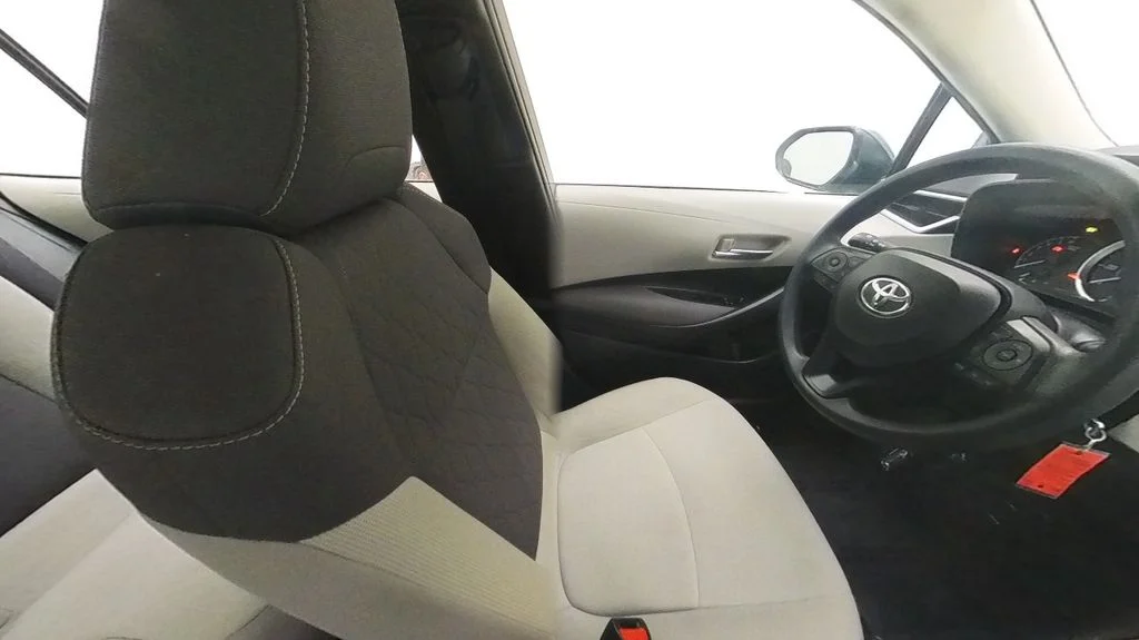Certified Used 2021  Toyota LE image 24