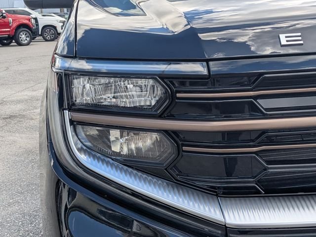 New 2027 Agate Black Metallic Ford King Ranch® image 10