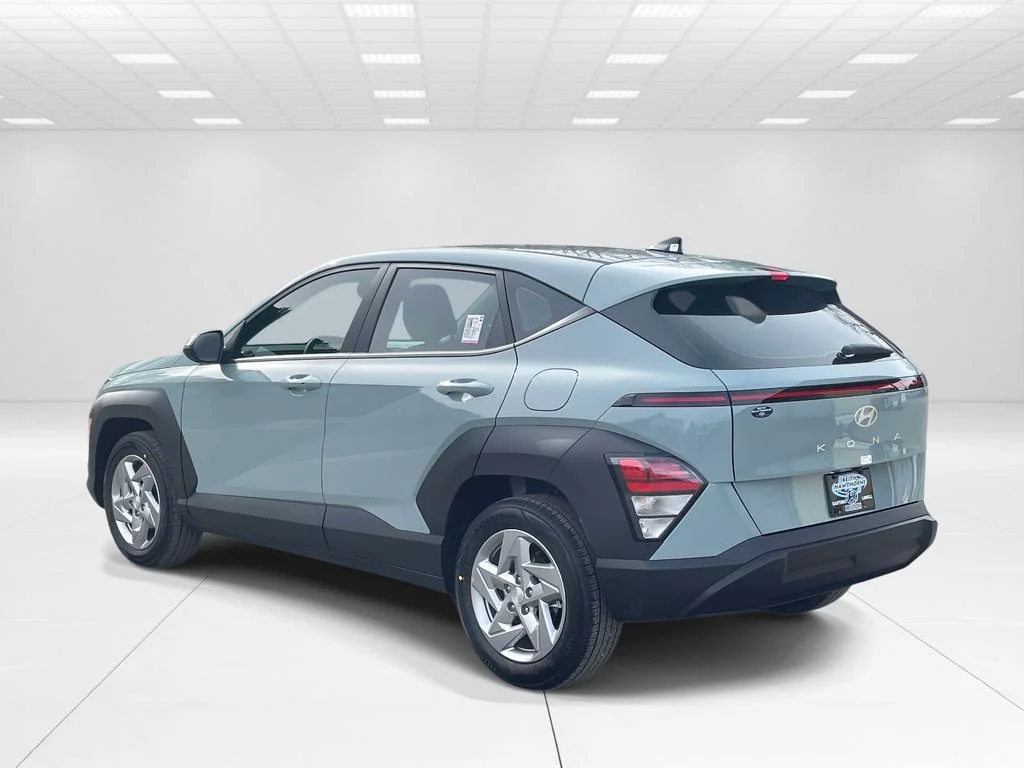 New 2026 Green Hyundai SE image 4